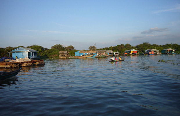 Cruise-on-the-Tonle-Sap-2