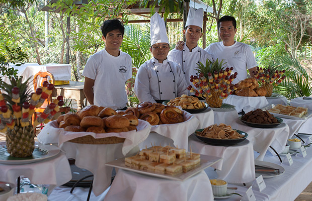Refresh-outside-Catering-4