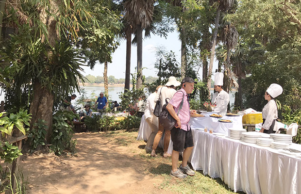 Refresh-outside-Catering-6