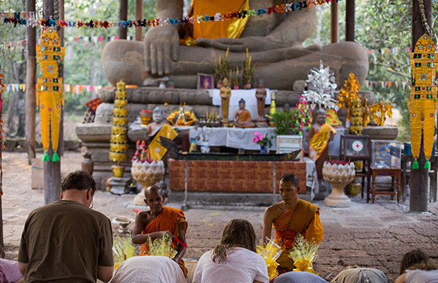 traditional-monk-blessing-6